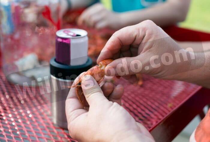 Depart Crawfish to eat for