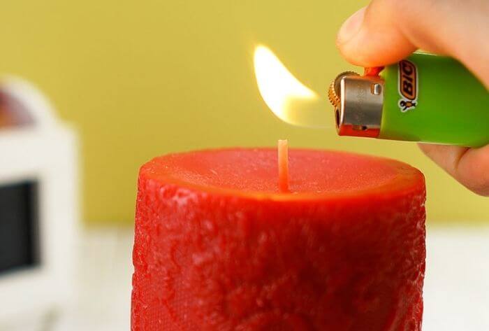 Get rid of paint smell by candles