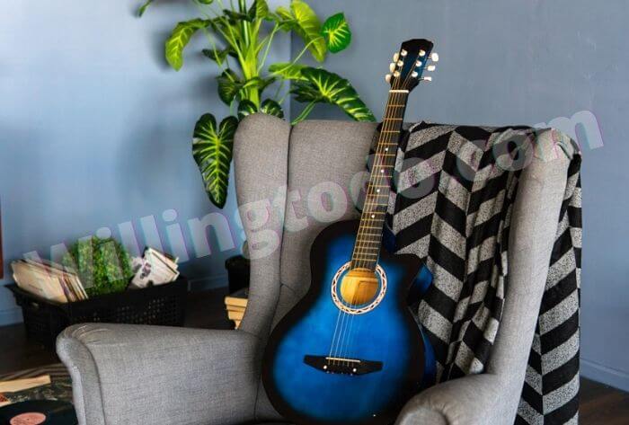 Set the guitar before restring it