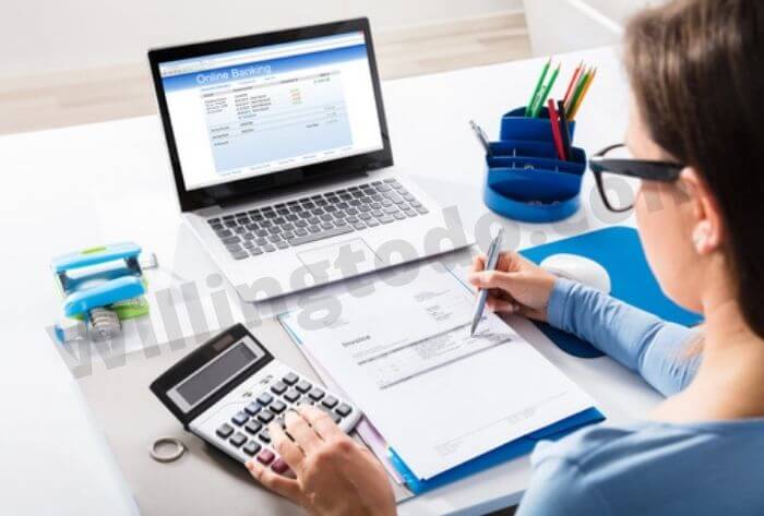 Add payment details in your invoice