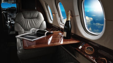 air travel in luxury standard