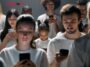 social media silent scroller traits
